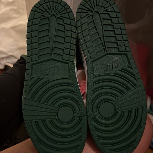 Brand new Jordan 1s - Picture 3 of 3